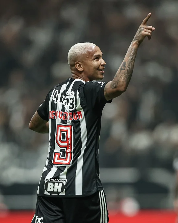 La declaración del jugador del Atlético Mineiro, Deyverson: “soy parecido a los argentinos en mi manera de jugar”