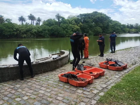 Hallaron el cuerpo del hombre que se arrojó a los lagos de Palermo