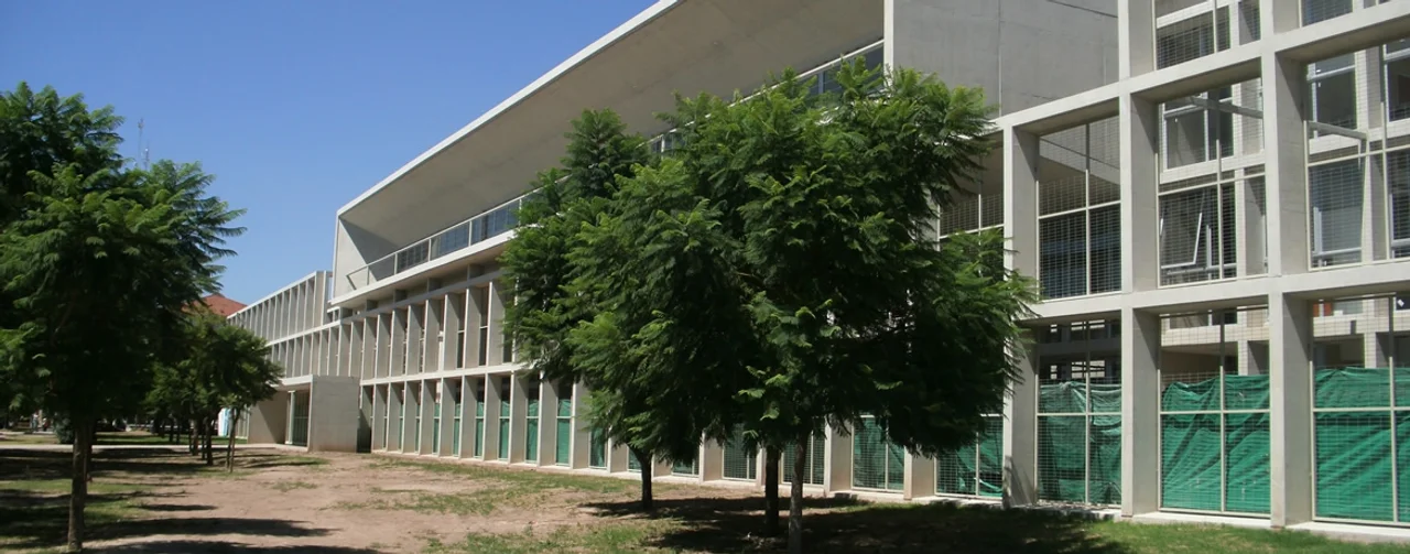 Intoxicación masiva en la Universidad de Córdoba: más de 50 personas afectadas