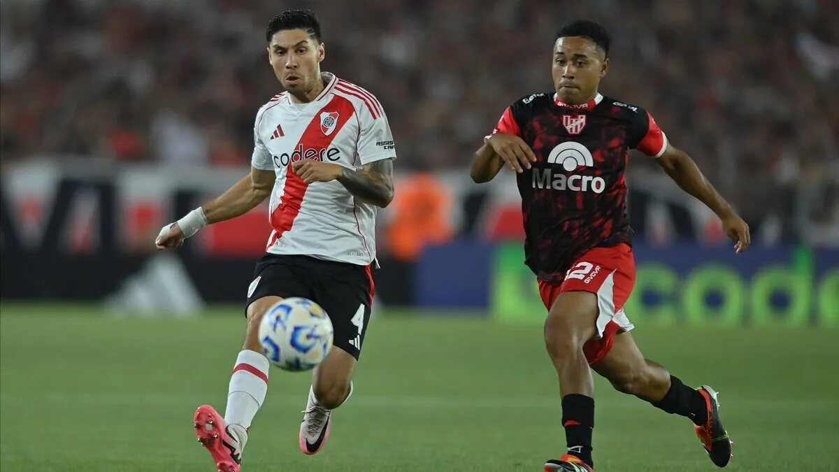 Con gol de Montiel sobre el final, River festejó su primer triunfo